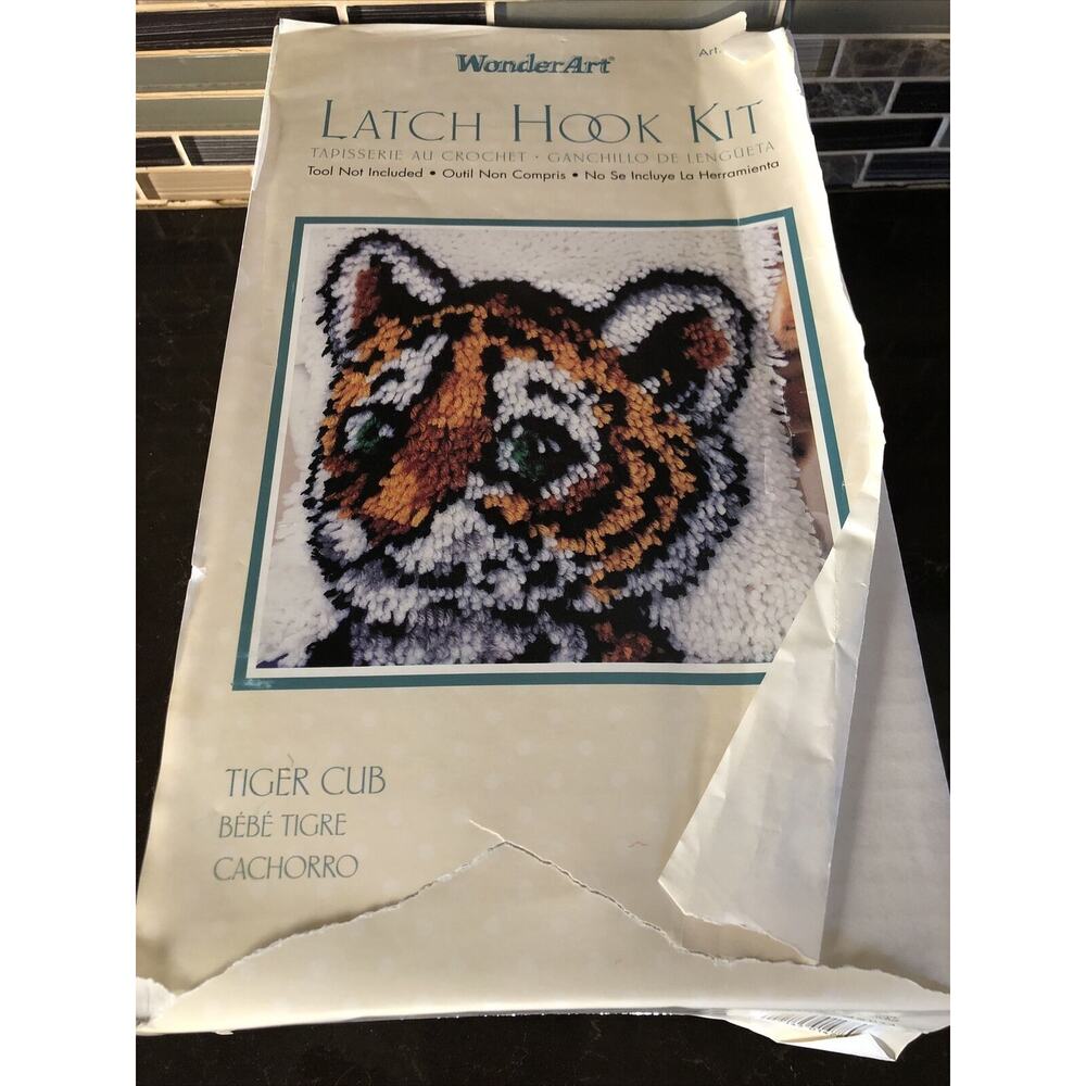 Latch Hook Kit Tiger Cub Wonder Art Caron NIB 12" x 12" P460